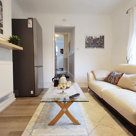 Cardiff City Guesthouse, Central Rooms, Fast Wi-Fi, On-Street Parking Eksteriør billede