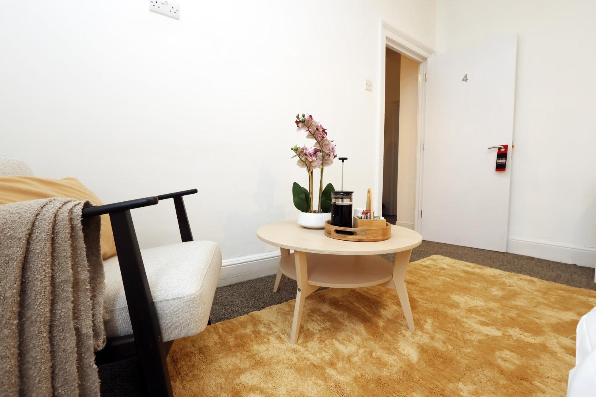 Cardiff City Guesthouse, Central Rooms, Fast Wi-Fi, On-Street Parking Eksteriør billede