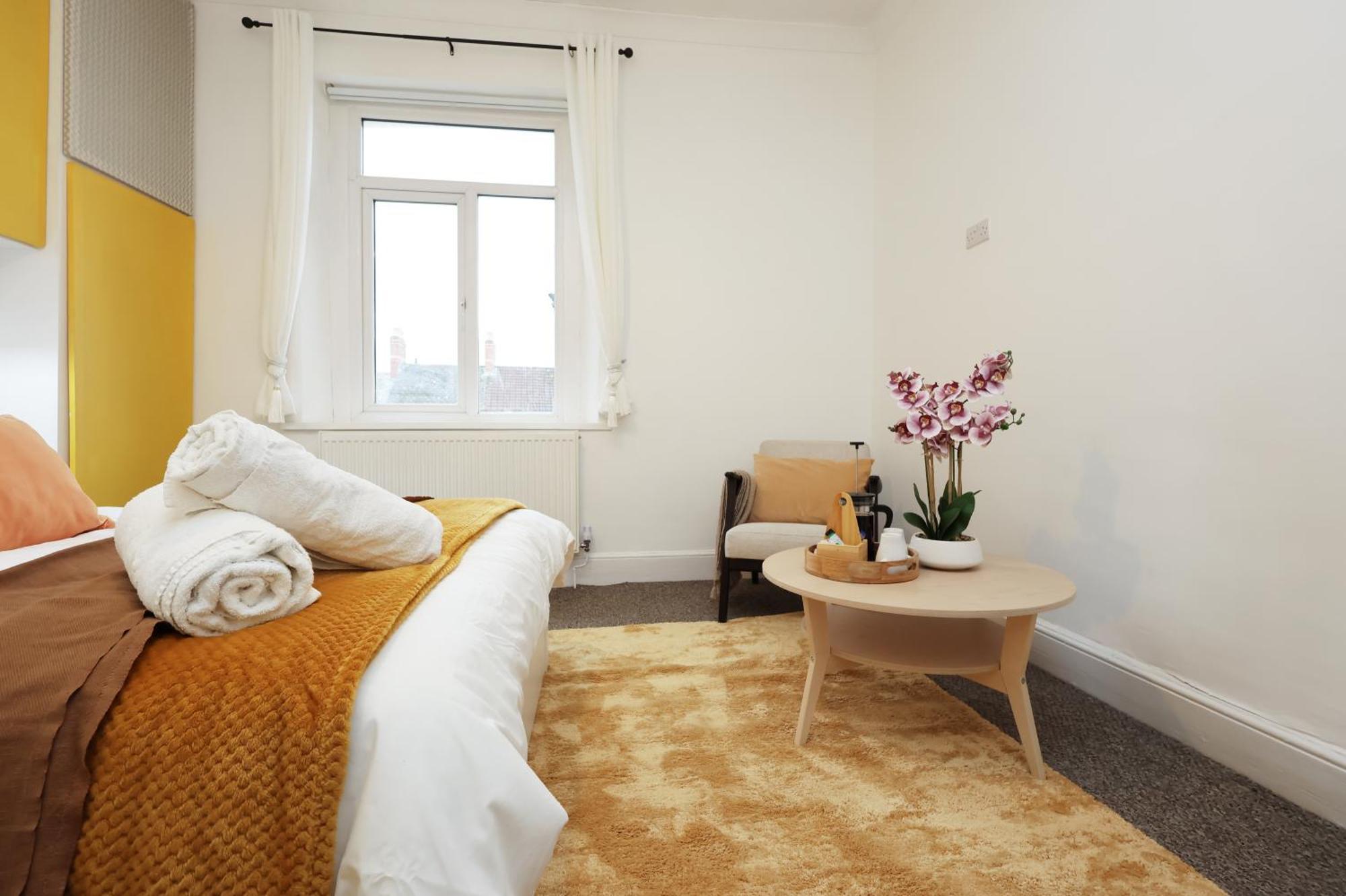 Cardiff City Guesthouse, Central Rooms, Fast Wi-Fi, On-Street Parking Eksteriør billede