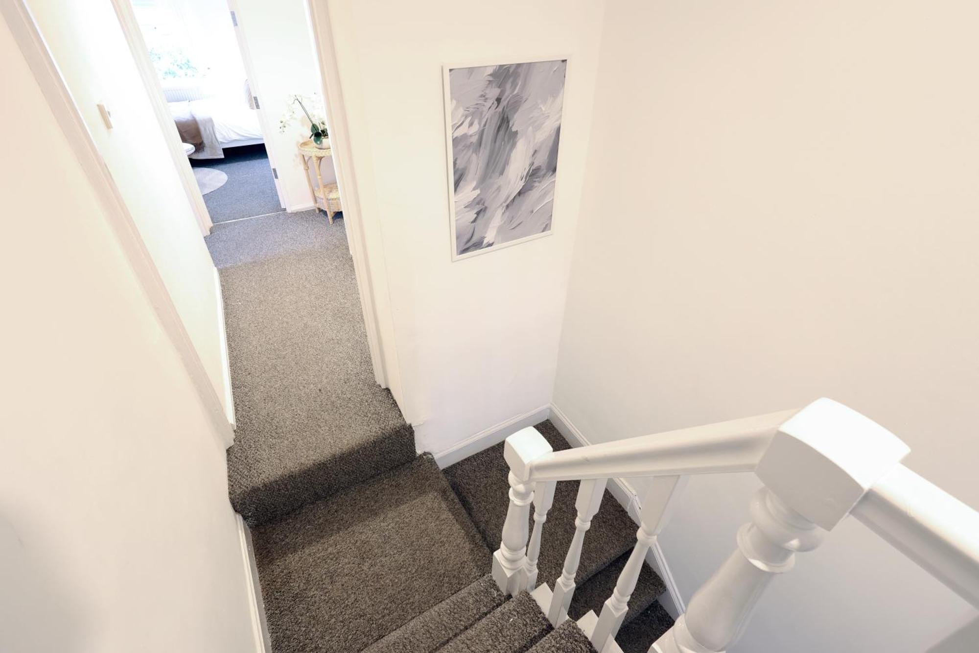Cardiff City Guesthouse, Central Rooms, Fast Wi-Fi, On-Street Parking Eksteriør billede