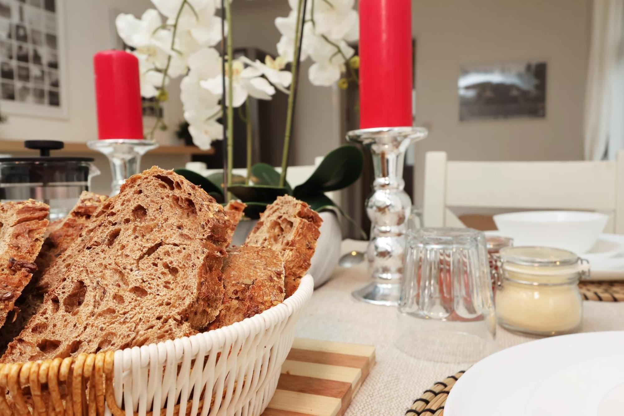 Cardiff City Guesthouse, Central Rooms, Fast Wi-Fi, On-Street Parking Eksteriør billede